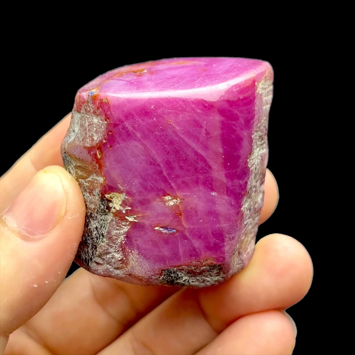 Màu sắc của đá Ruby trong tự nhiên