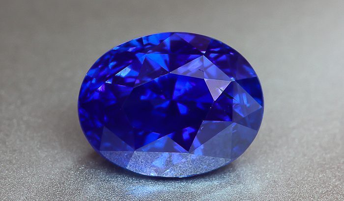 Đá Sapphire màu Velvet