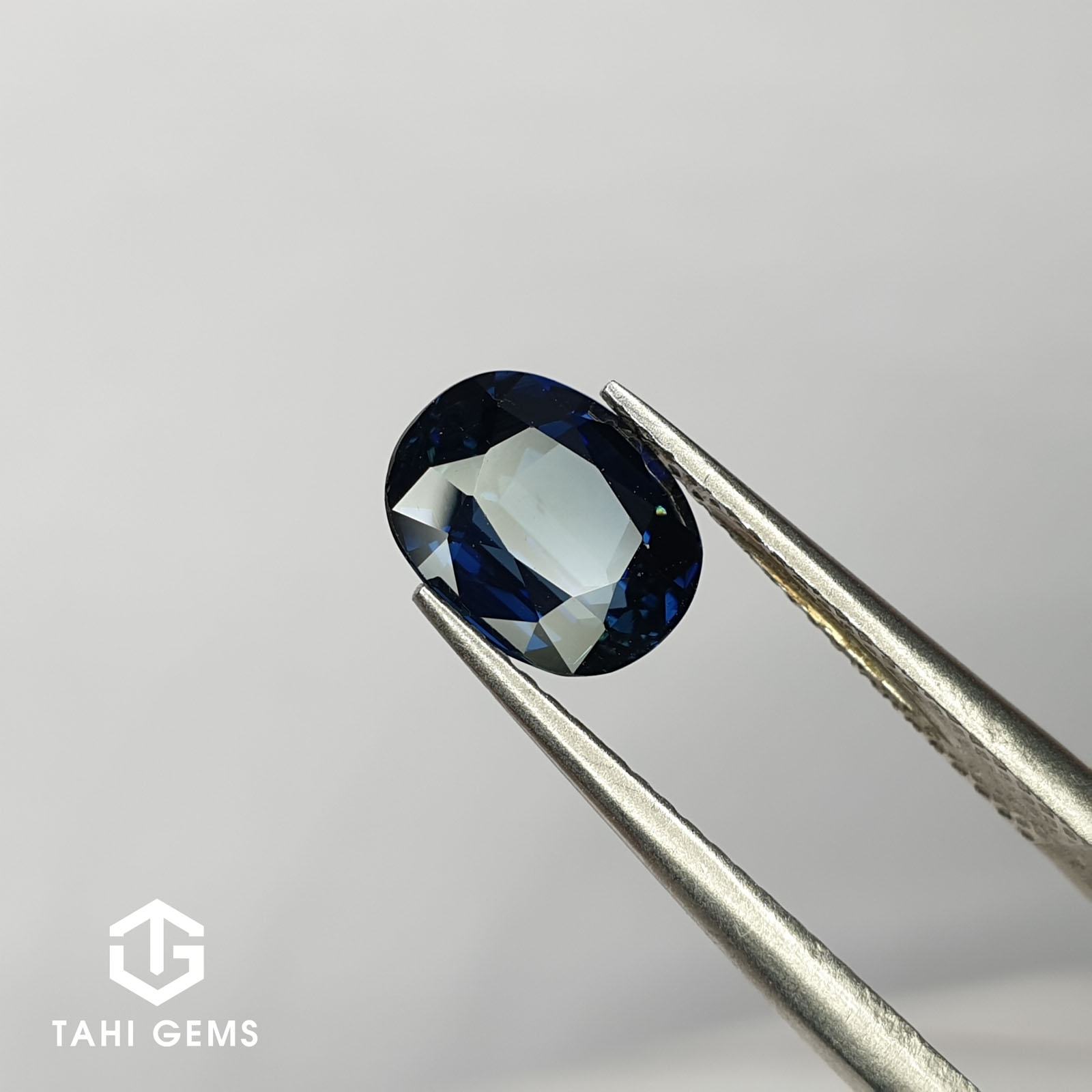 Natural blue Sapphire – Tahi 12124