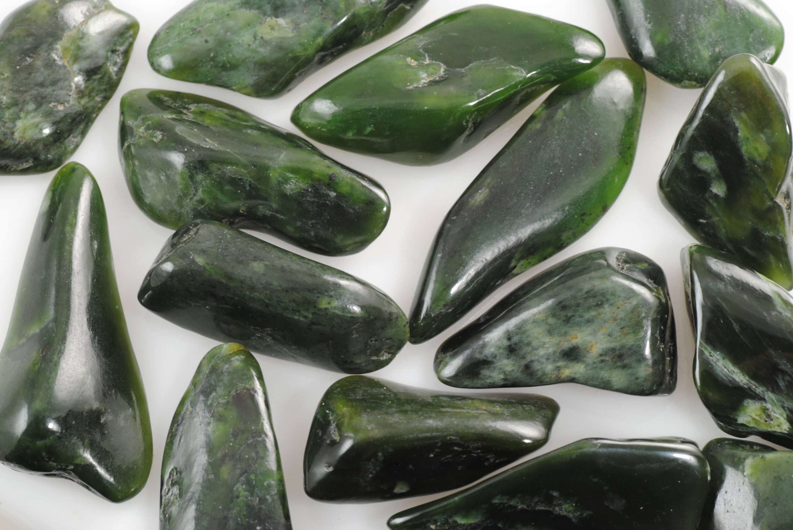 Phân biệt Ngọc Bích Nephrite và Cẩm Thạch Jadeite